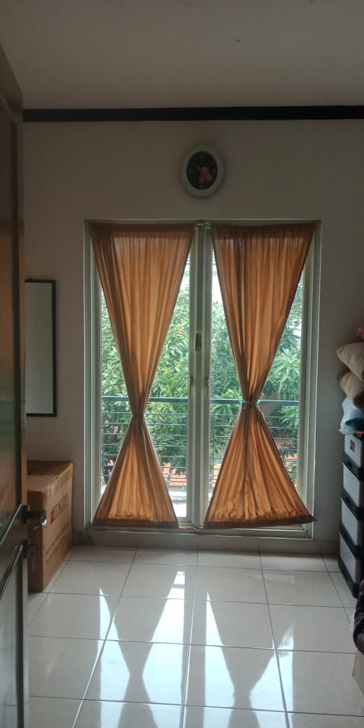 Rumah Dijual di Semi Furnished di Cluster Fresno Deltamas 